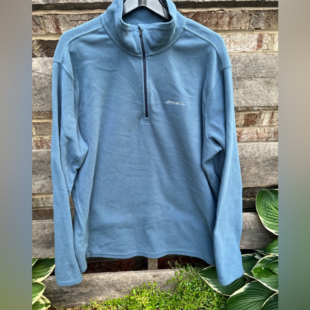 Men’s size TL fleece blue half zip